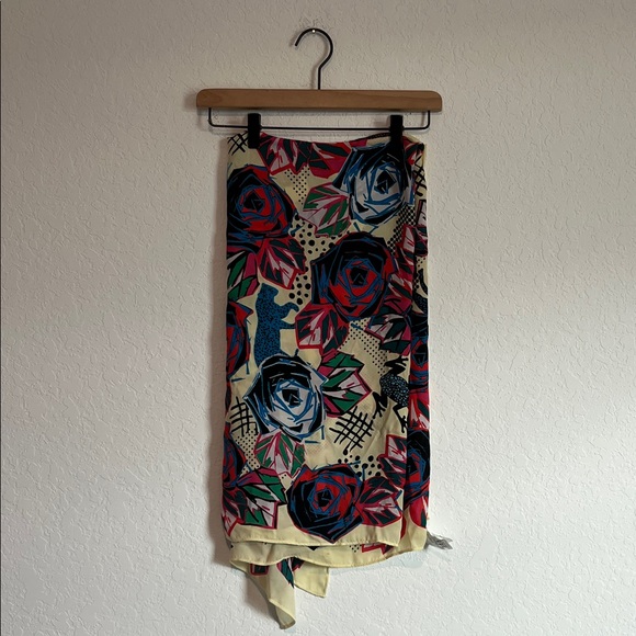 Bimba Y Lola Accessories - Bimba Y Lola Jaguar Frog Floral Print Scarf